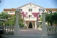 Relais Du Silence Le Canoubie Six-Fours-les-Plages 0*,  France
